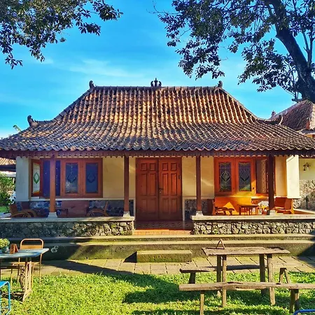 Omah Pitoe Yogya Homestay